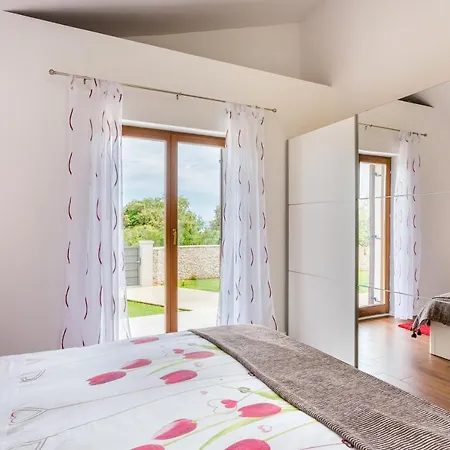 Vignola Holiday home *