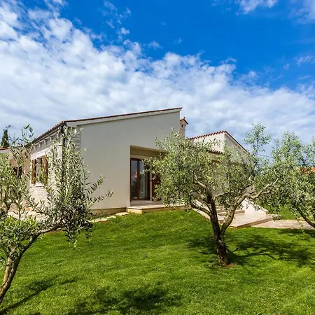 Vignola Holiday home *