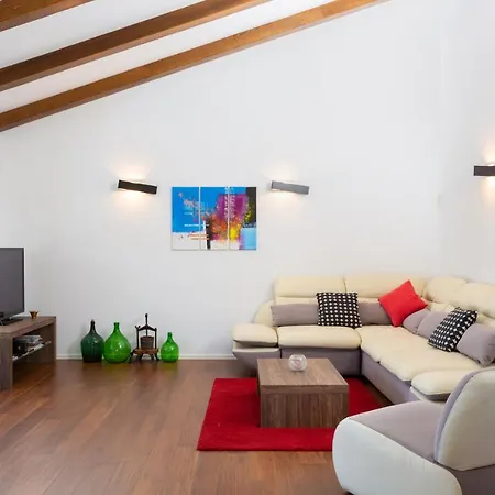 Vignola Holiday home